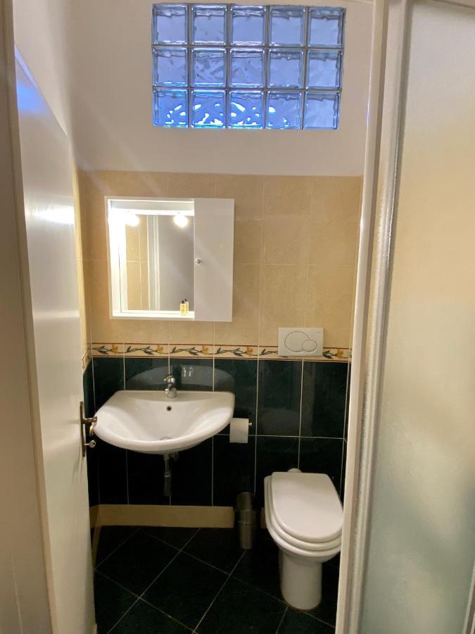 Nice & Roomy Apartment Behind The Uffizi Museum فلورنس المظهر الخارجي الصورة